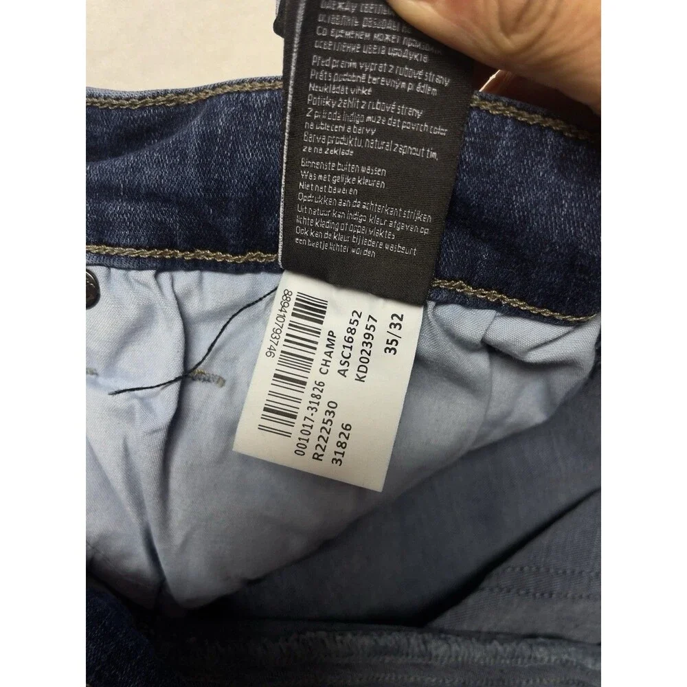 34 Heritage Champ Athletic Fit Men's Size 35x32 Stretch Blue Jeans